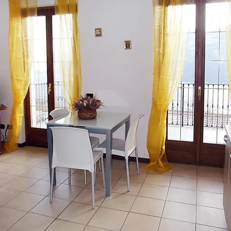 Casa La Trave 度假居 Stazzona